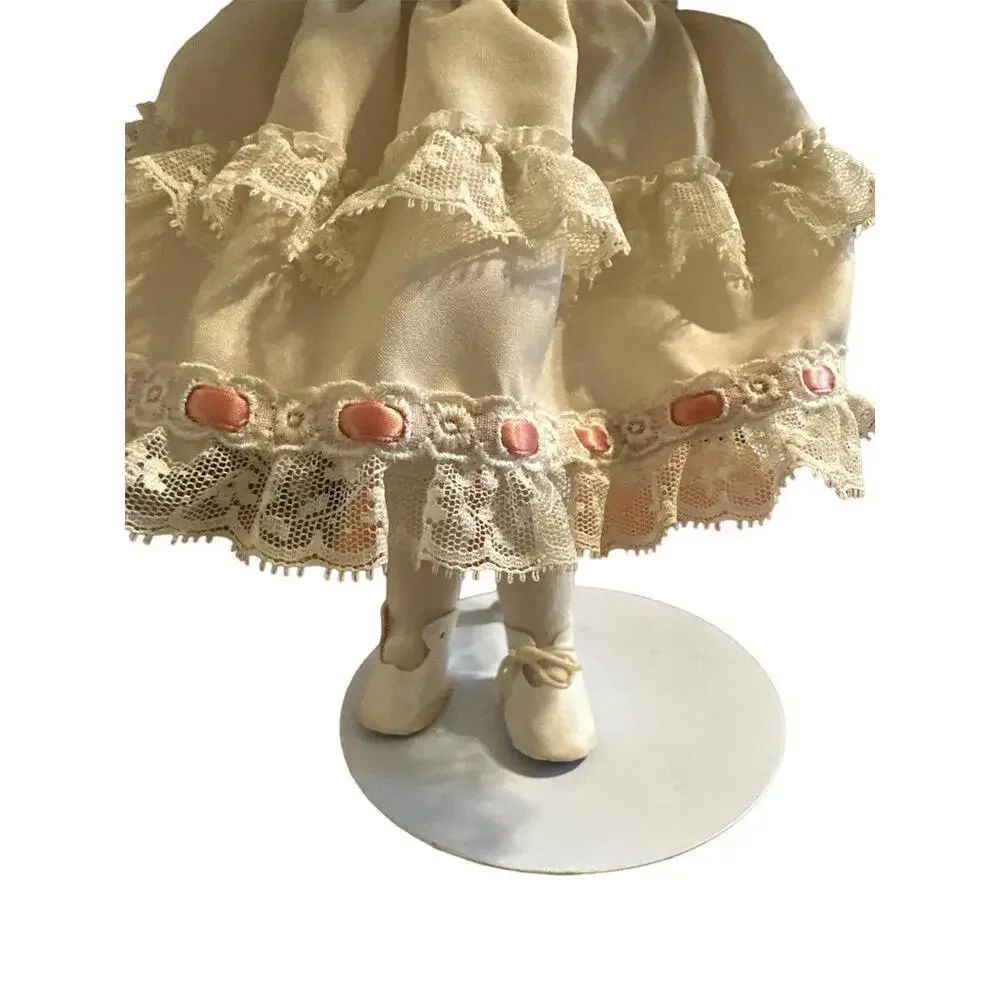 Doll Very pretty 17